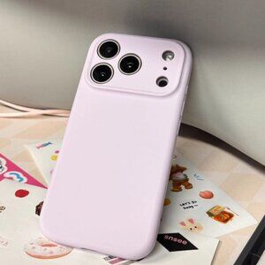 Cream iPhone16 Case